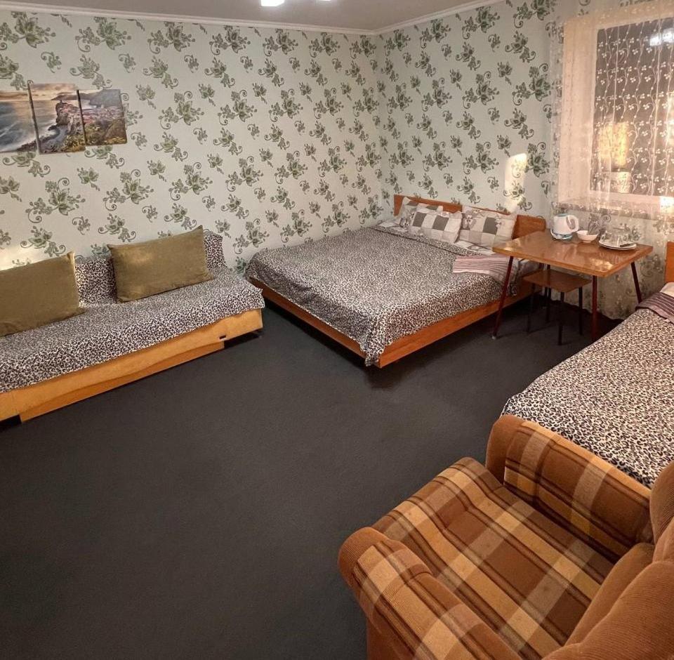 Podsolnukhi Guest House Tsjolpon-Ata Eksteriør bilde