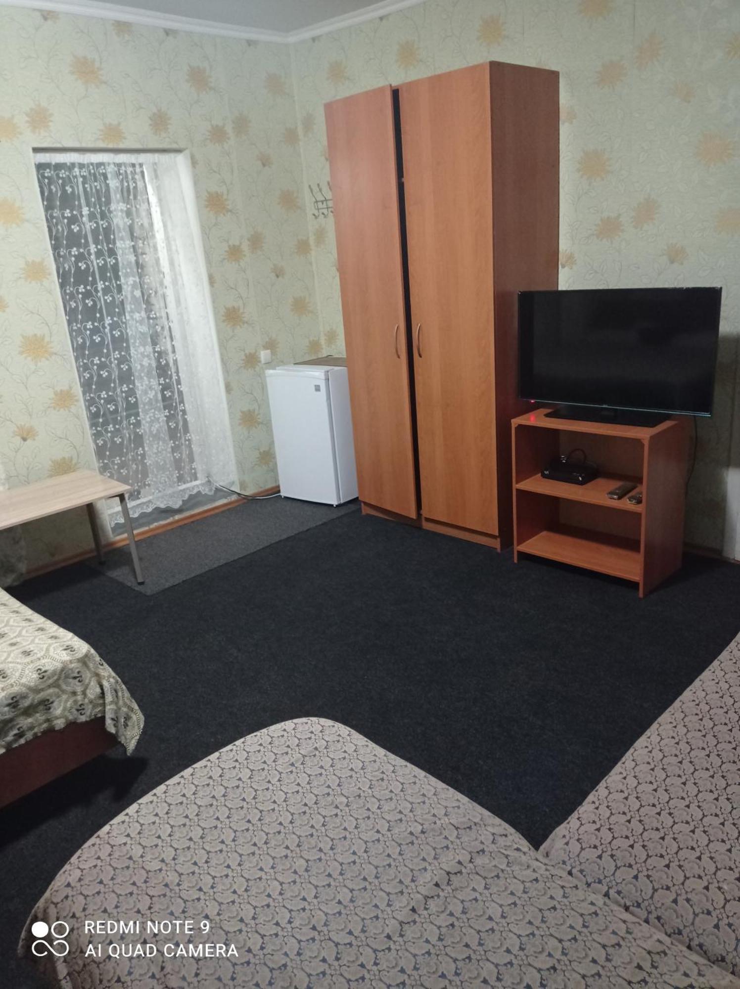 Podsolnukhi Guest House Tsjolpon-Ata Eksteriør bilde